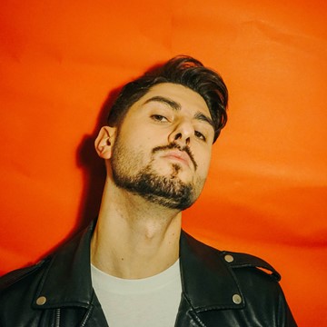 Alek De Caro