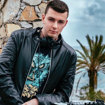 Divinluks Dj