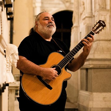 Max Carola